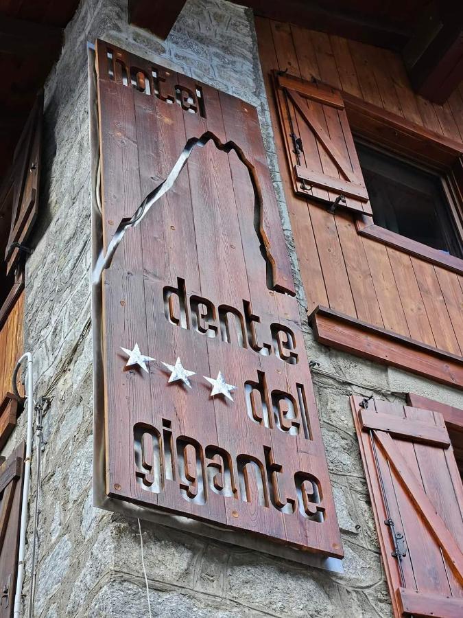 Hotel Dente Del Gigante Courmayeur Eksteriør billede