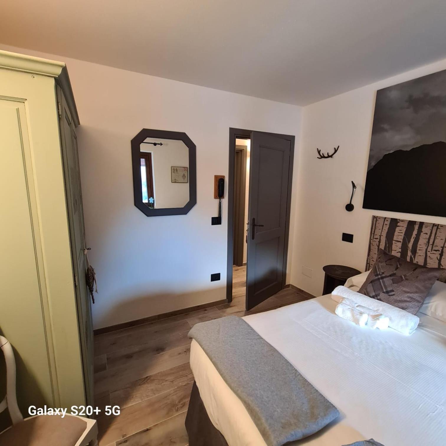 Hotel Dente Del Gigante Courmayeur Eksteriør billede