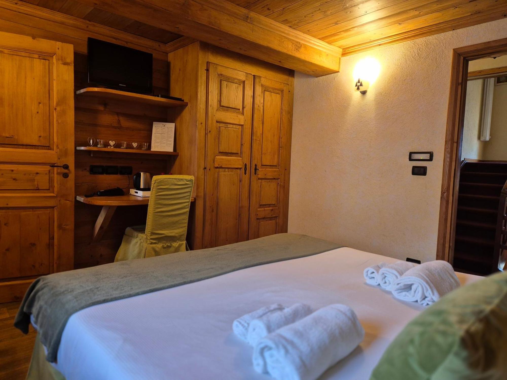 Hotel Dente Del Gigante Courmayeur Eksteriør billede